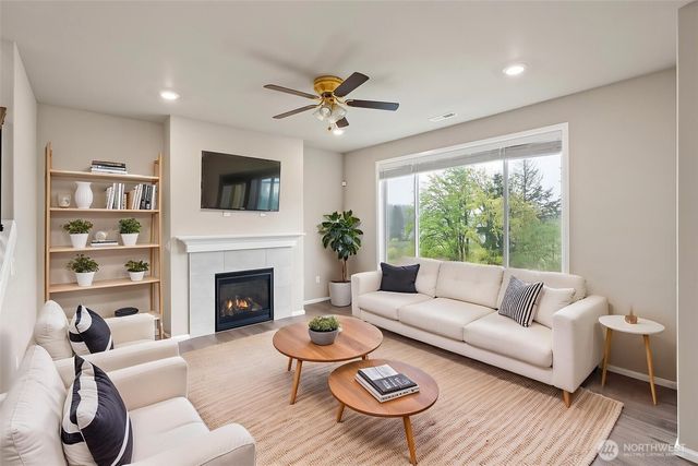 10432 Treasure Drive NW, Silverdale, WA 98383