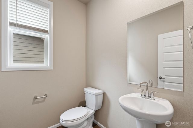 10432 Treasure Drive NW, Silverdale, WA 98383