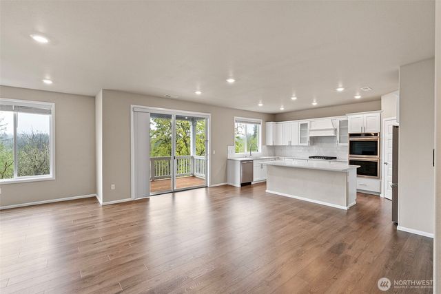 10432 Treasure Drive NW, Silverdale, WA 98383