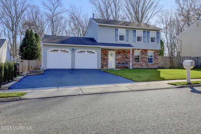 17 Cannon Ball Drive, Howell, NJ 07731