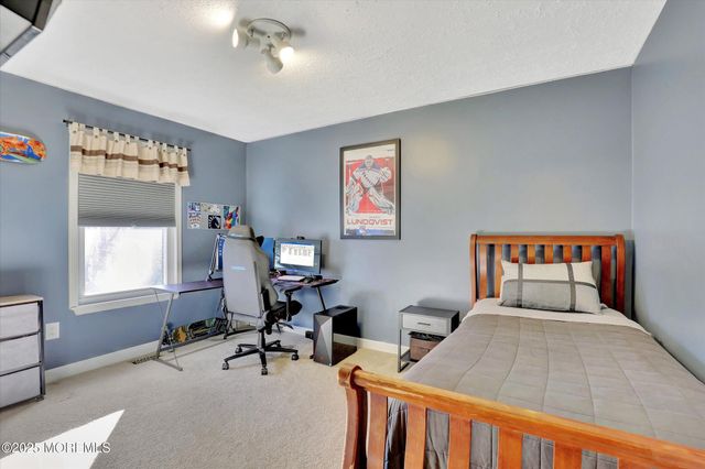 17 Cannon Ball Drive, Howell, NJ 07731