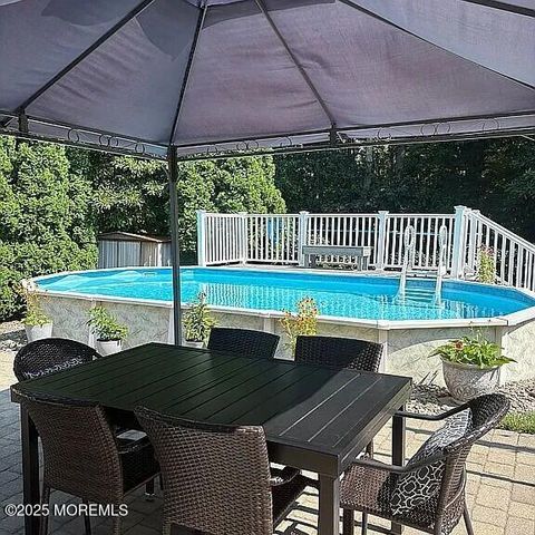17 Cannon Ball Drive, Howell, NJ 07731