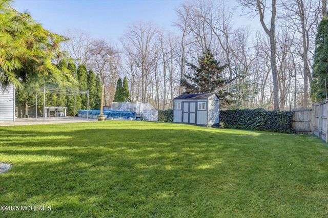 17 Cannon Ball Drive, Howell, NJ 07731