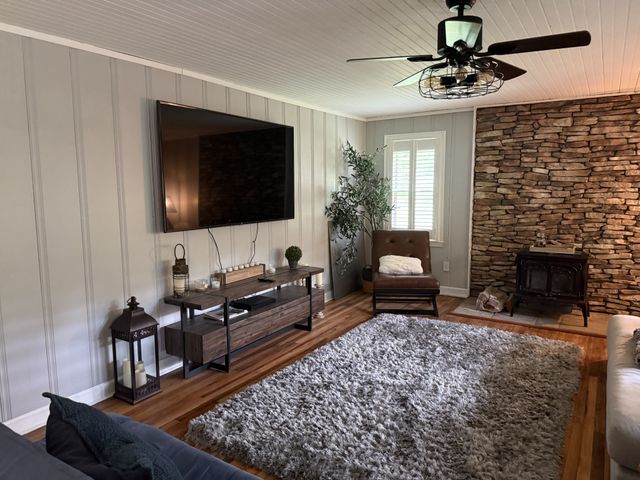 12147 Sewanee Hwy, Sewanee, TN 37375