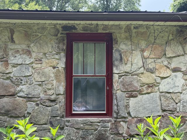 12147 Sewanee Hwy, Sewanee, TN 37375