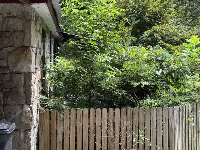 12147 Sewanee Hwy, Sewanee, TN 37375