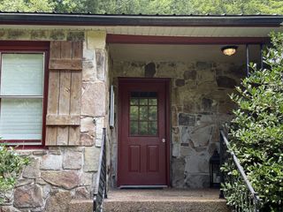 12147 Sewanee Hwy, Sewanee, TN 37375