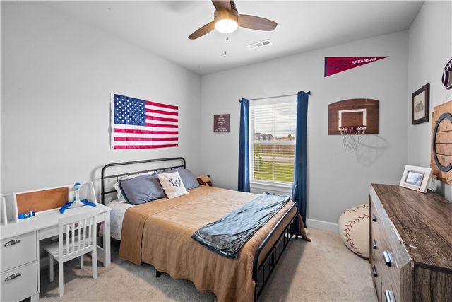 948 Tracey Lane, Pea Ridge, AR 72751