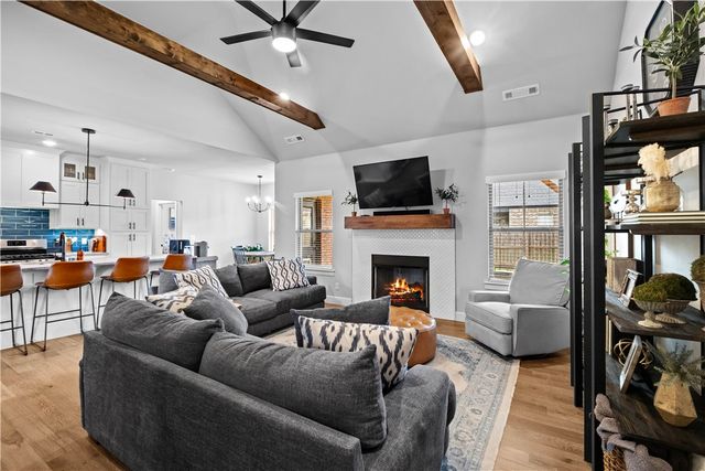 948 Tracey Lane, Pea Ridge, AR 72751