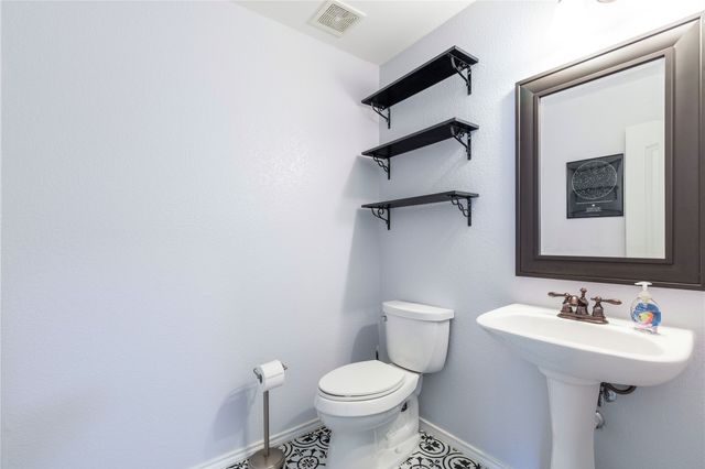 10129 Cougar Trail, Fort Worth, TX 76108