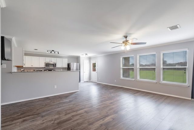 10129 Cougar Trail, Fort Worth, TX 76108