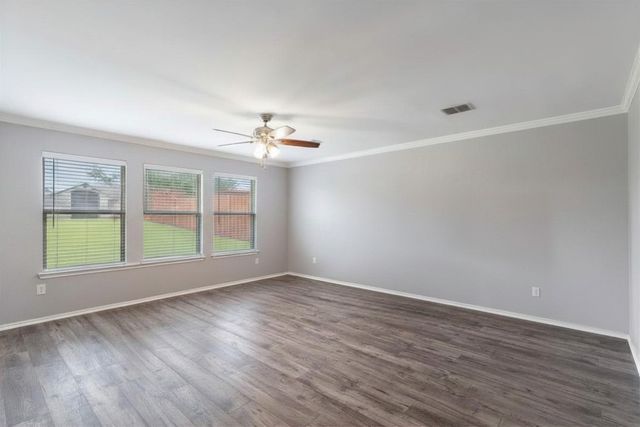 10129 Cougar Trail, Fort Worth, TX 76108