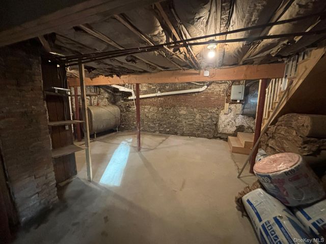 42 Maple Street, Walden, NY 12586