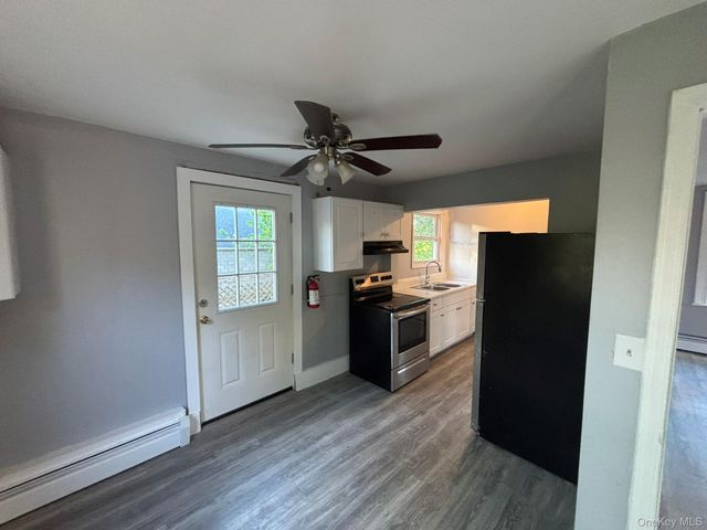 42 Maple Street, Walden, NY 12586