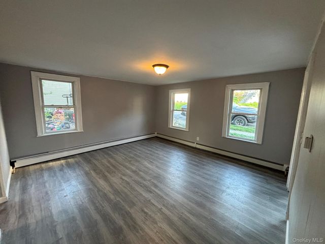 42 Maple Street, Walden, NY 12586