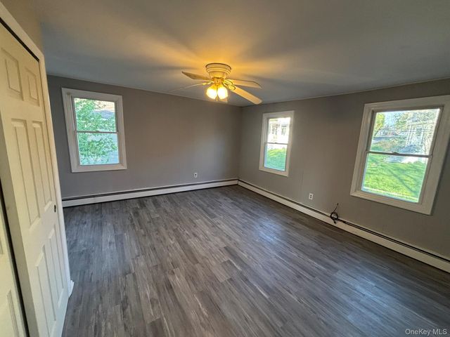 42 Maple Street, Walden, NY 12586