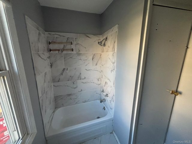 42 Maple Street, Walden, NY 12586