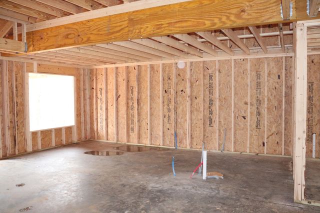 615 Willow Park Dr, Clarksville, TN 37043