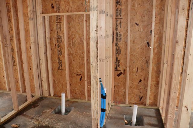 615 Willow Park Dr, Clarksville, TN 37043