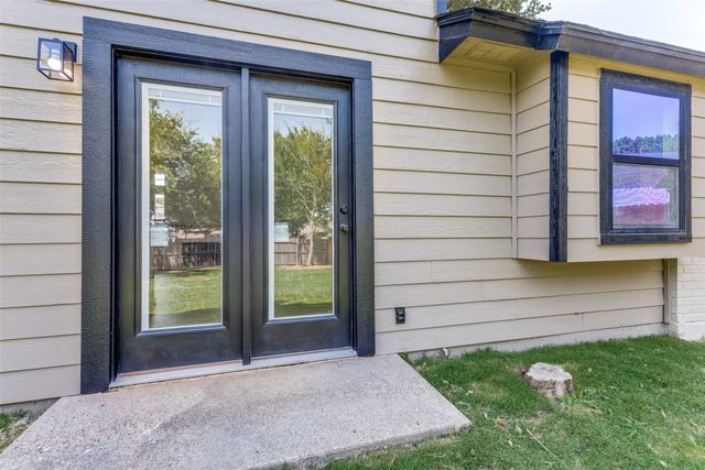 2068 Paint Pony Lane, Keller, TX 76248