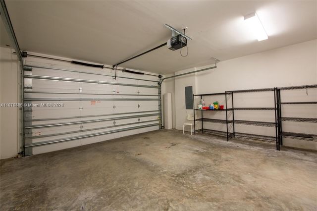 6839 NW 103rd Ave 6839, Doral, FL 33178