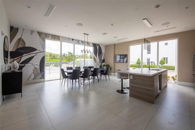 6839 NW 103rd Ave 6839, Doral, FL 33178