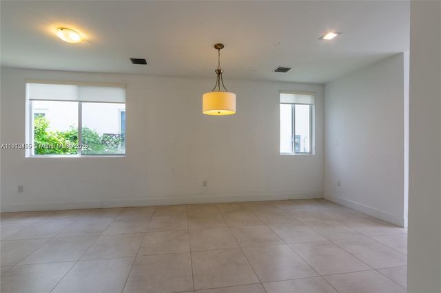 6839 NW 103rd Ave 6839, Doral, FL 33178