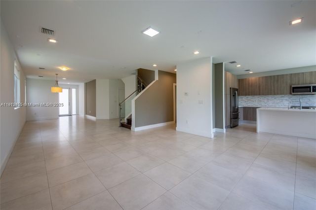 6839 NW 103rd Ave 6839, Doral, FL 33178