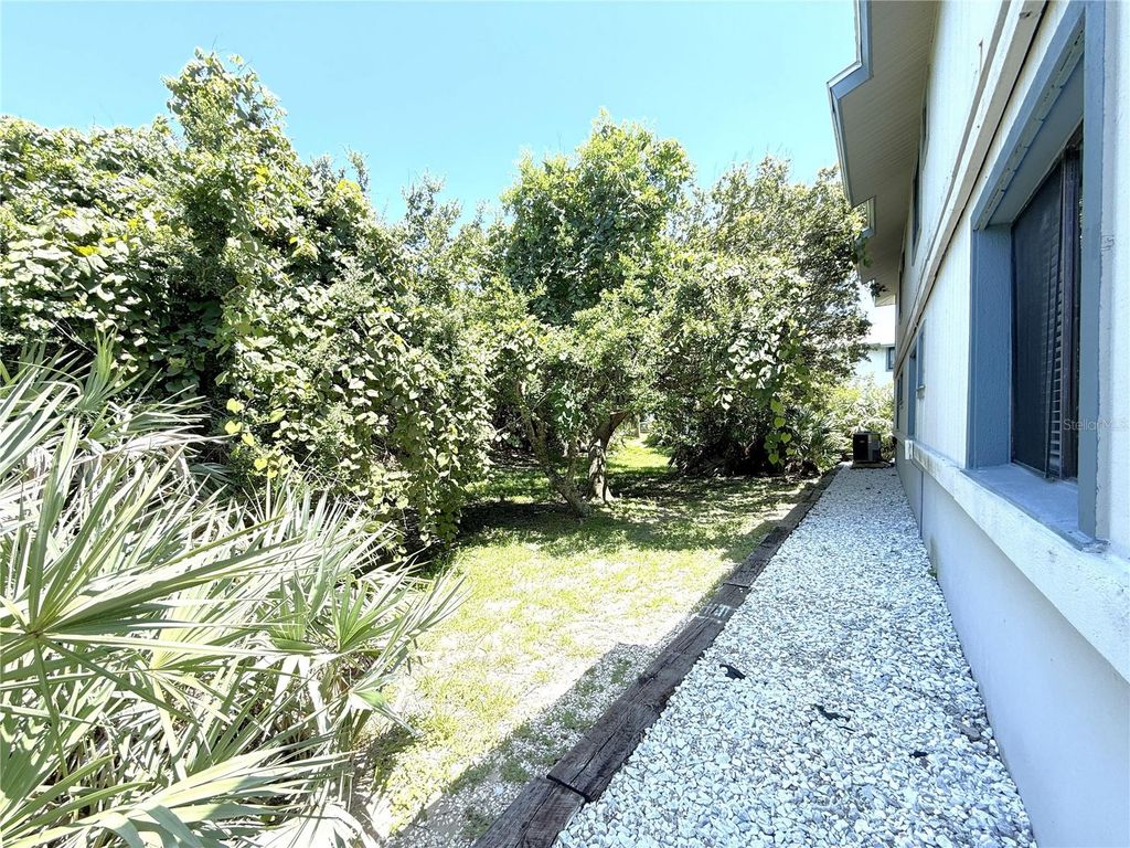 Image 40 of property listing at 4405 SEA MIST DRIVE 114, New Smyrna Beach, FL 32169