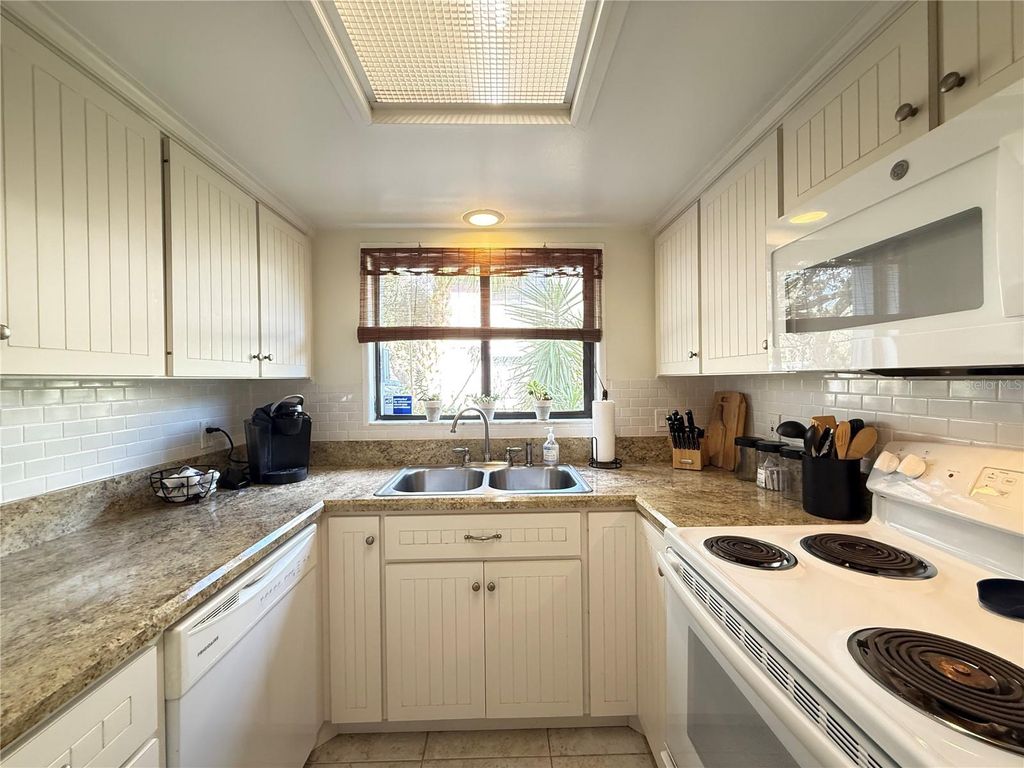 Image 51 of property listing at 4405 SEA MIST DRIVE 114, New Smyrna Beach, FL 32169