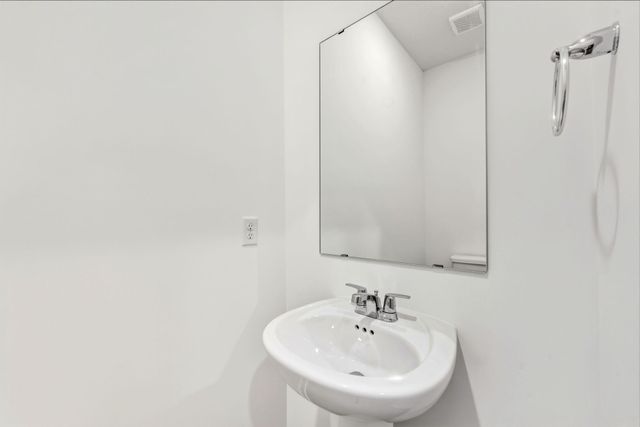 180 Huntington Drive, Waconia, MN 55387