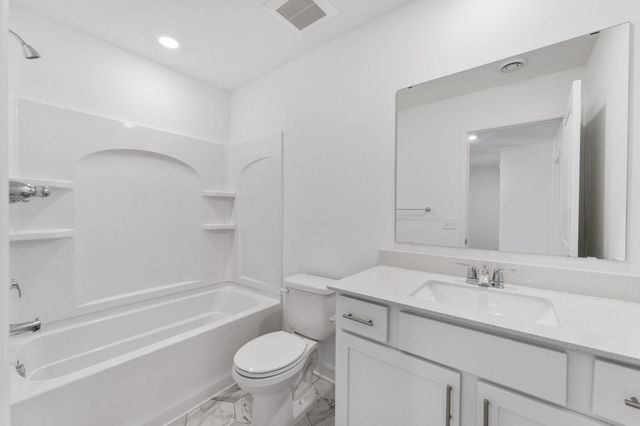 180 Huntington Drive, Waconia, MN 55387