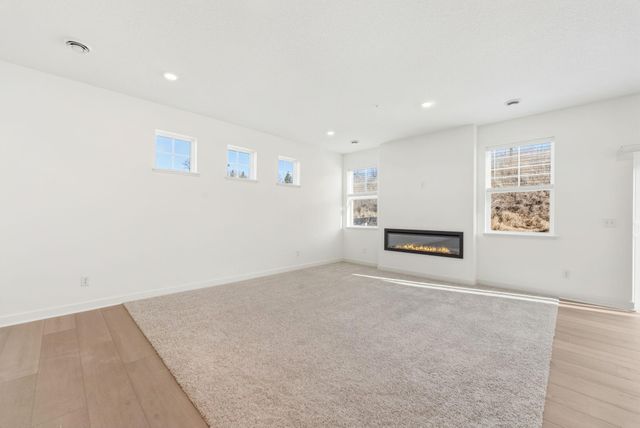 180 Huntington Drive, Waconia, MN 55387