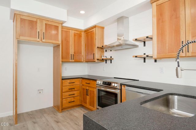 1312 NW Conklin Avenue, Grants Pass, OR 97526