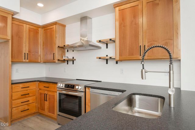 1312 NW Conklin Avenue, Grants Pass, OR 97526