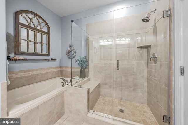 20212 CENTER BROOK SQ, Sterling, VA 20165