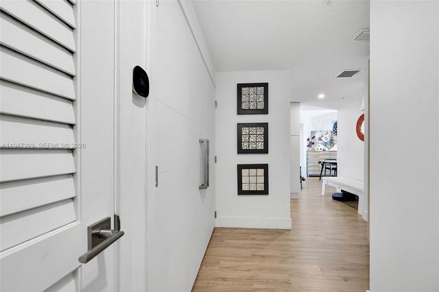 275 NE 18th St 1207, Miami, FL 33132