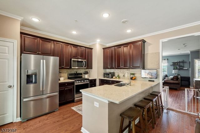 90 Albert Ct, Randolph Twp., NJ 07869