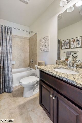 90 Albert Ct, Randolph Twp., NJ 07869