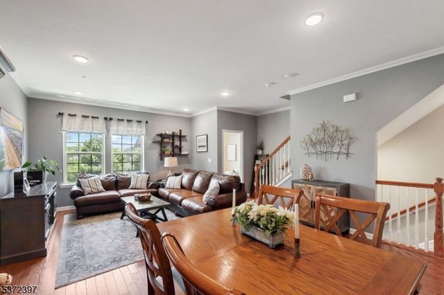 90 Albert Ct, Randolph Twp., NJ 07869