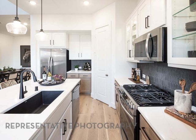 16707 Lake Austin Street, Cypress, TX 77433