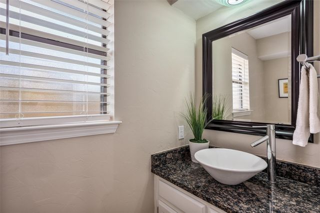 2609 Ramblewood Drive, Carrollton, TX 75006