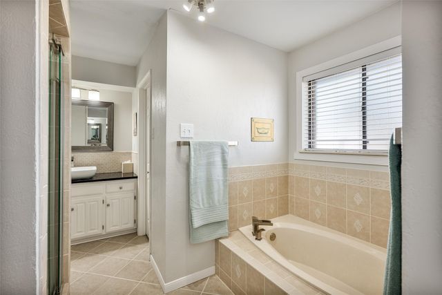 2609 Ramblewood Drive, Carrollton, TX 75006