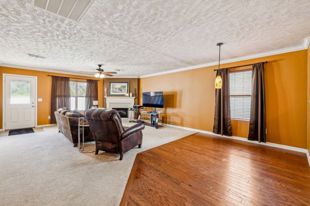 3728 Blaze Dr, Murfreesboro, TN 37128