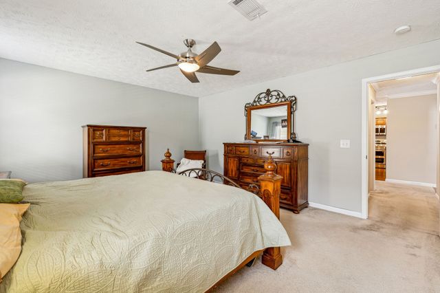 3728 Blaze Dr, Murfreesboro, TN 37128