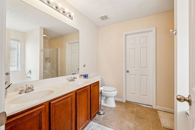 3728 Blaze Dr, Murfreesboro, TN 37128