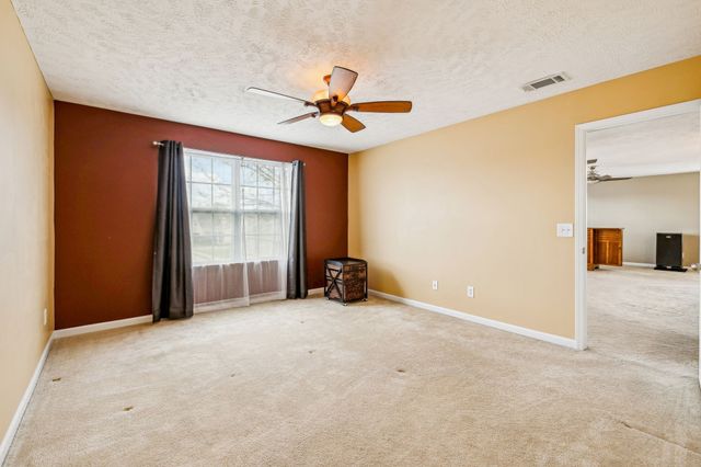 3728 Blaze Dr, Murfreesboro, TN 37128