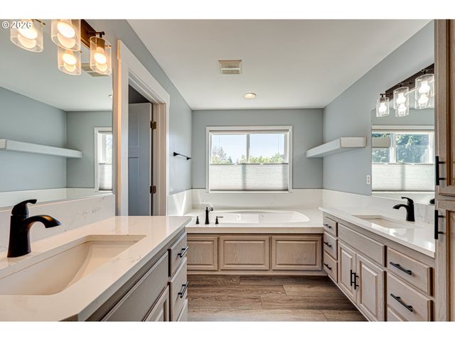 13405 Nw 48TH Ave, Vancouver, WA 98685