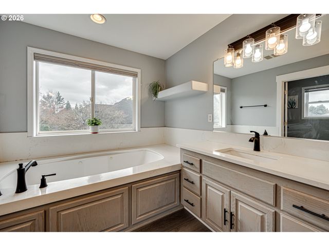 13405 Nw 48TH Ave, Vancouver, WA 98685