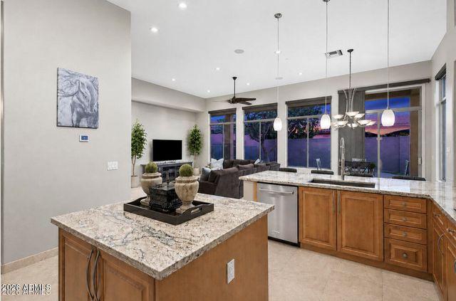10975 E KORA Lane, Scottsdale, AZ 85255
